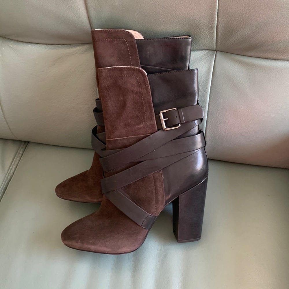 Pour La Victoire Bionda Leather/Suede Pull On Bootie